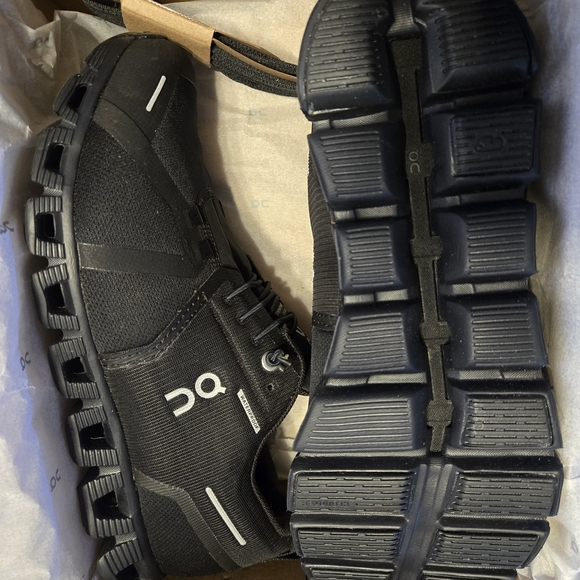 On Women's Black Athletic Shoes - Picture 3 of 5